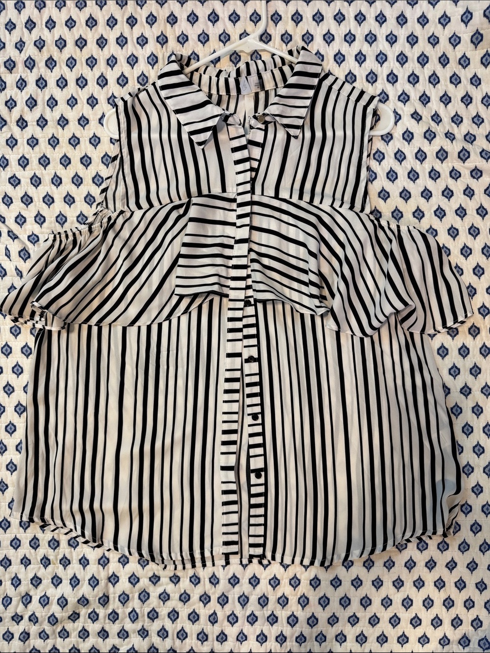 NY Collection Med Sleeveless Ruffle Button-Front Stripe Women's Top Black/White